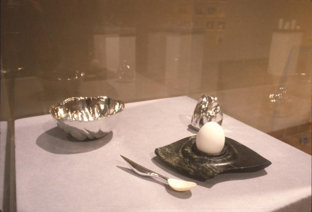  Lois Etherington Betteridge, Silver and Gold, installation view, 1981.